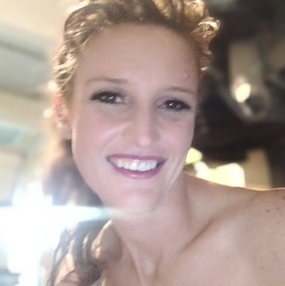 Meet your Posher, Roxanne - Picture 1 of 1